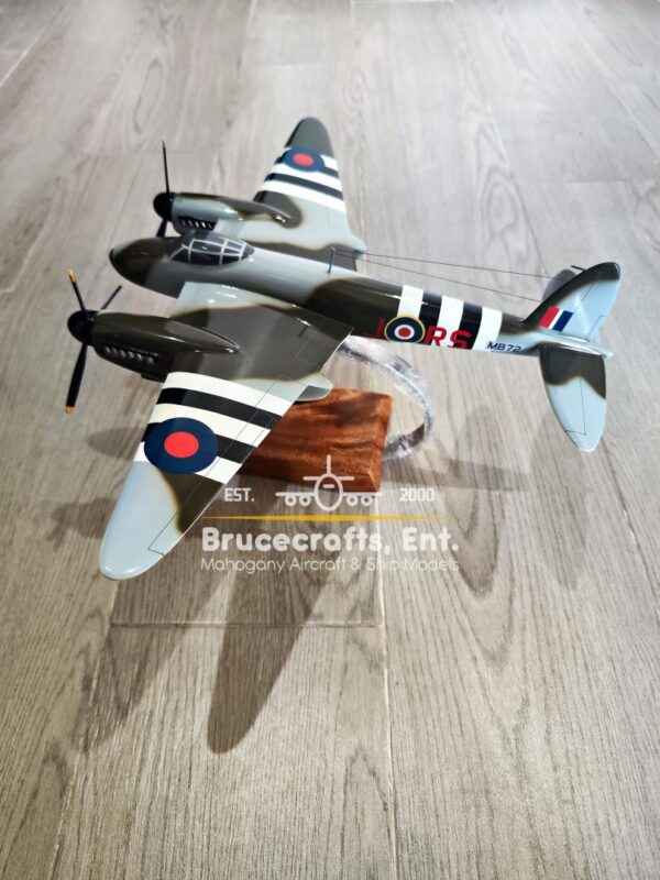 de Havilland DH.98 Mosquito MB72 - Image 3